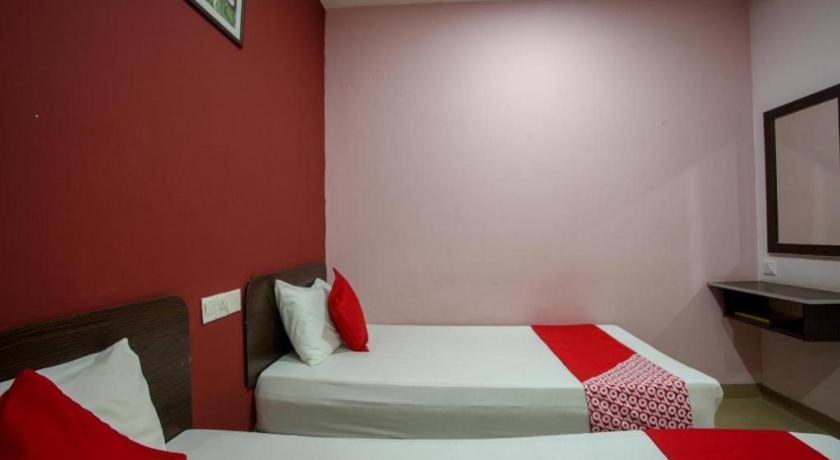Oyo 89539 Hotel Siswa Kampar Exterior foto
